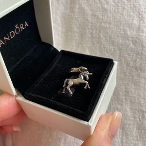Pandora charm- unicorn 🦄